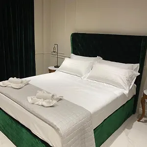 https://apartment-rooms-luxury-siano-joseph.emilia-romagnahotels.net