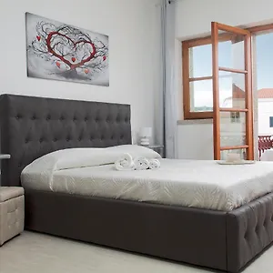 https://romeo-and-juliet-affittacamere.in-sardinia.net